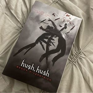Hush Hush by Becca Fitzpatrick Paperback Book